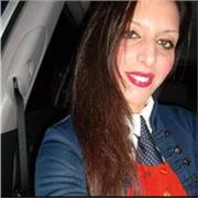 Studentessa universitaria fornisce lezioni di matematica e diritto a studenti di scuole superiori